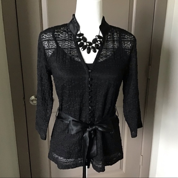 Lace blouse - Picture 2 of 11